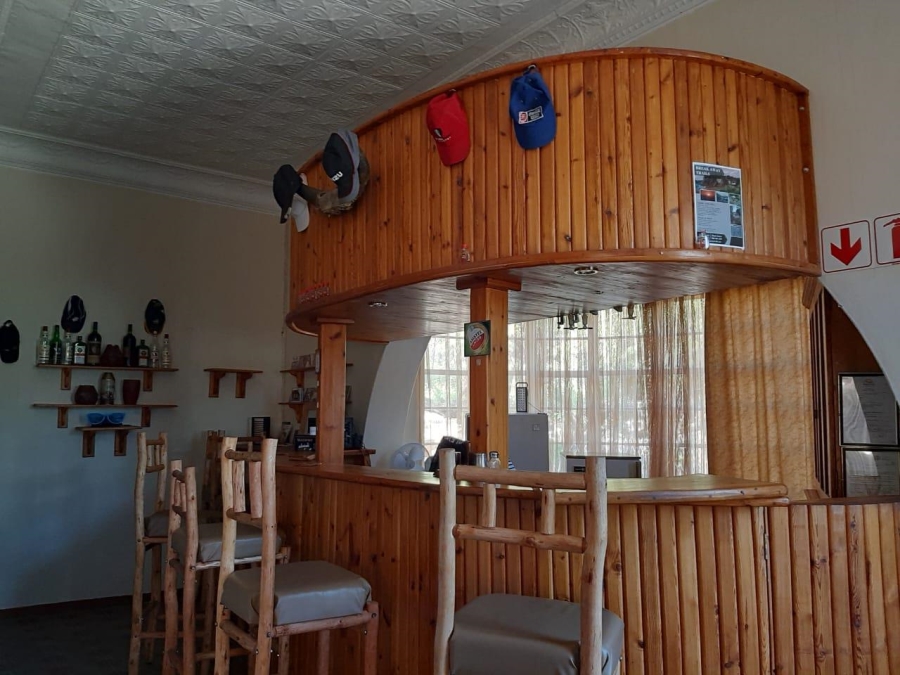 To Let 6 Bedroom Property for Rent in Rouxville Free State